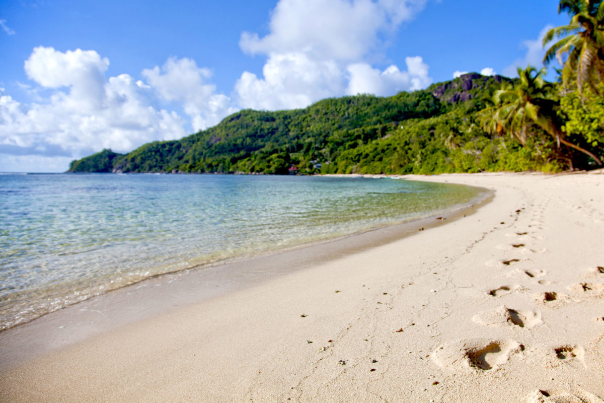 Plage d'Anse Forbans, île de Mahé, Seychelles. © Elodie Rothan