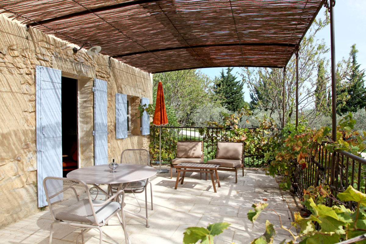 Terrasse de la suite "Le Cabanon", hôtel Le Hameau des Baux, Alpilles, Provence.