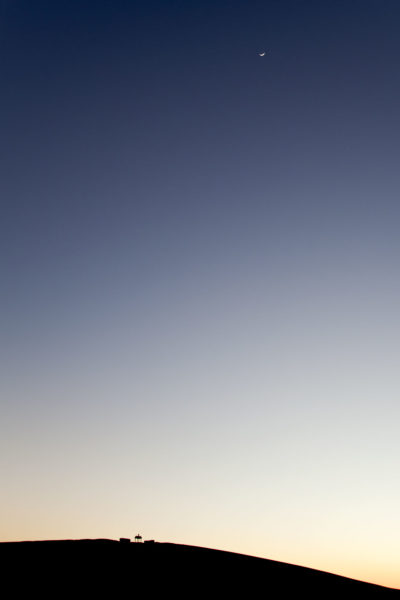 Le spot en haut des dunes, Umnya Dune Camp, Maroc. © Elodie Rothan
